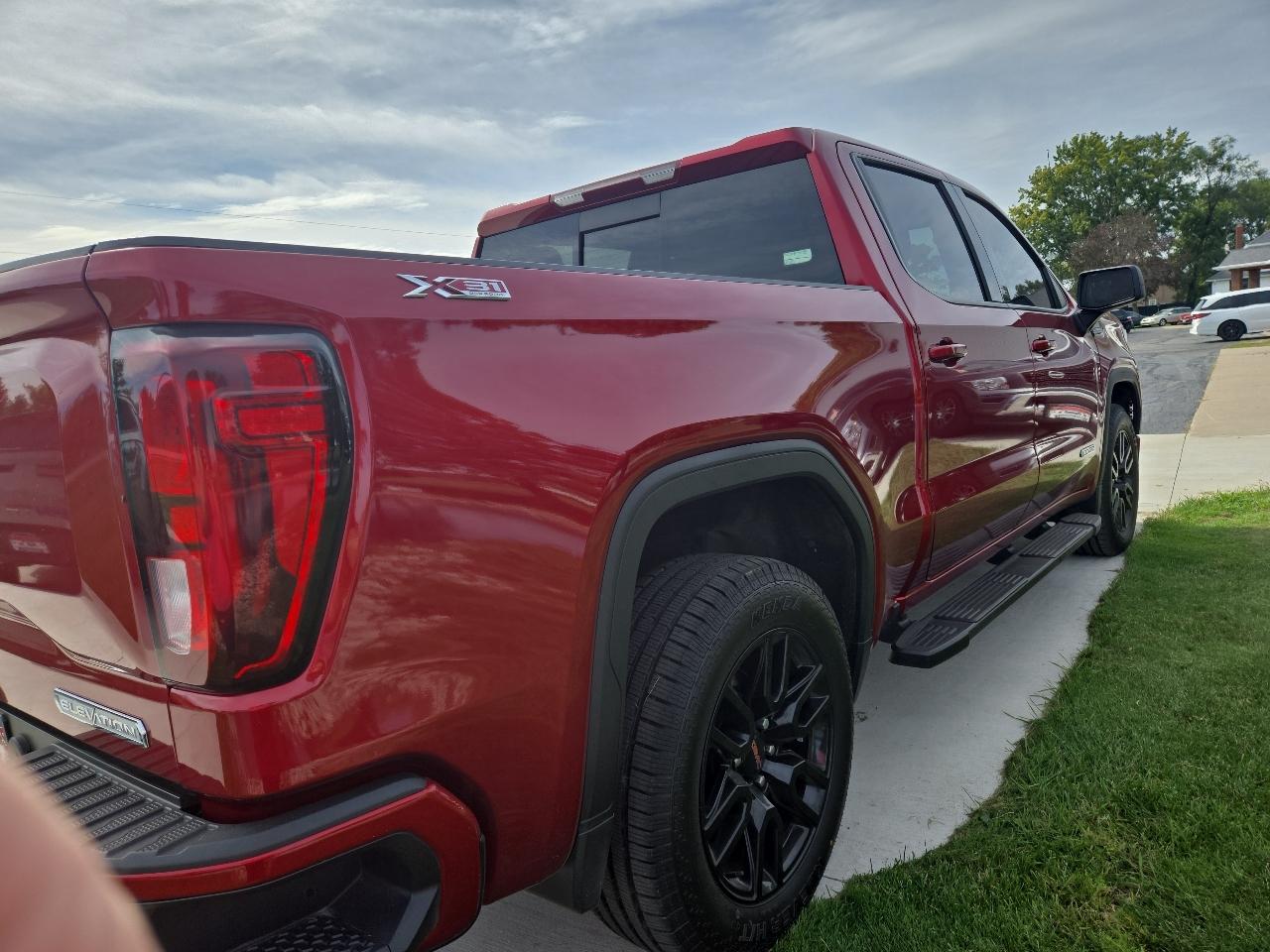 GMC Sierra 1500 Elevation Crew Cab 4WD 2023