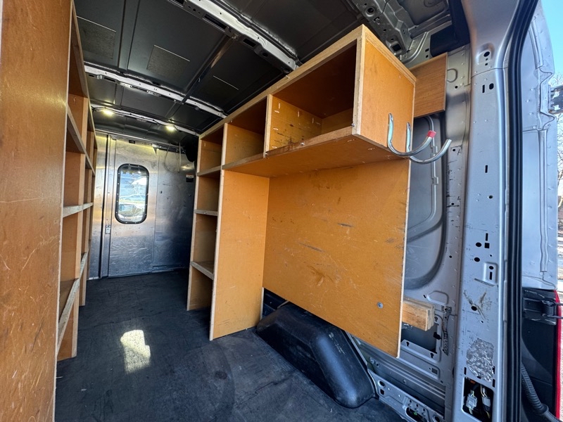 Ford Transit 250 Van Med. Roof w/Sliding Pass. 148-in. WB 2018