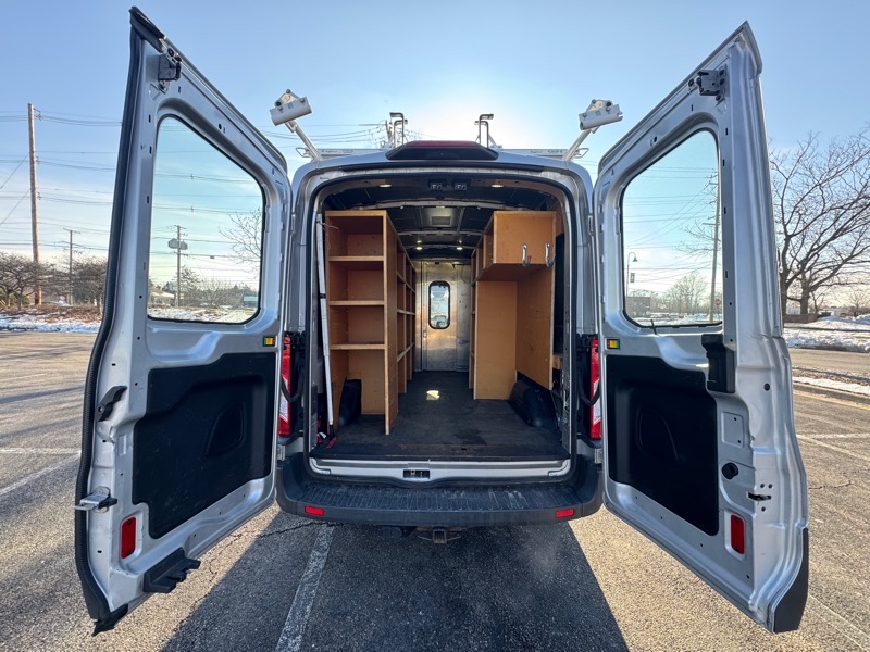 Ford Transit 250 Van Med. Roof w/Sliding Pass. 148-in. WB 2018