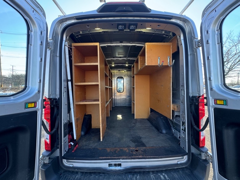 Ford Transit 250 Van Med. Roof w/Sliding Pass. 148-in. WB 2018