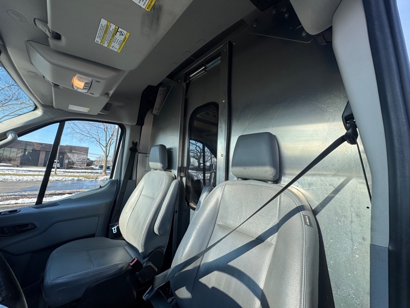 Ford Transit 250 Van Med. Roof w/Sliding Pass. 148-in. WB 2018