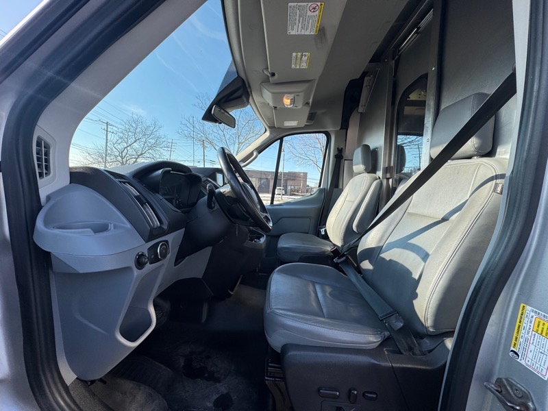 Ford Transit 250 Van Med. Roof w/Sliding Pass. 148-in. WB 2018