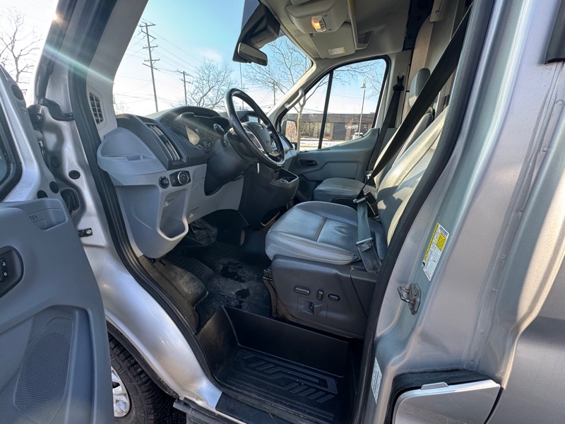 Ford Transit 250 Van Med. Roof w/Sliding Pass. 148-in. WB 2018