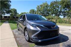 2024 Toyota Sienna 
