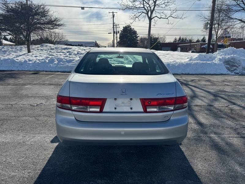 Honda Accord EX-L Sedan AT with Navigation System 2003