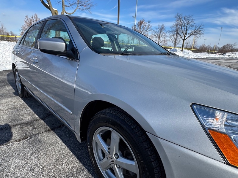 Honda Accord EX-L Sedan AT with Navigation System 2003