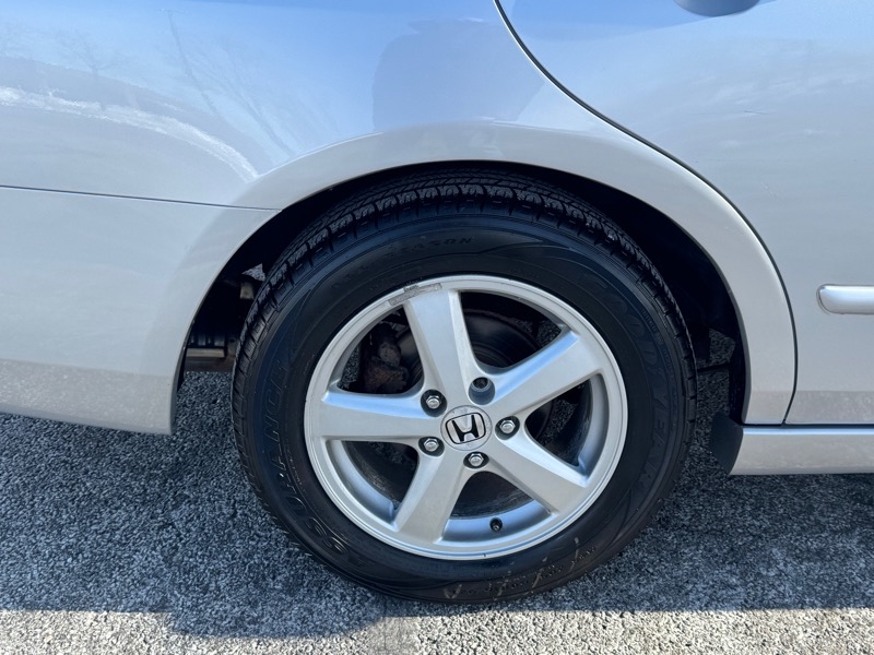 Honda Accord EX-L Sedan AT with Navigation System 2003