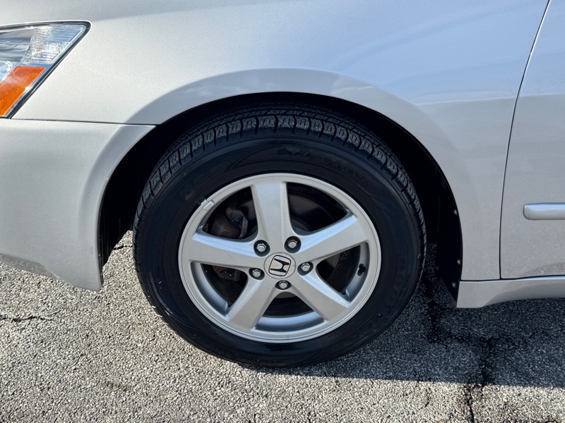 Honda Accord EX-L Sedan AT with Navigation System 2003