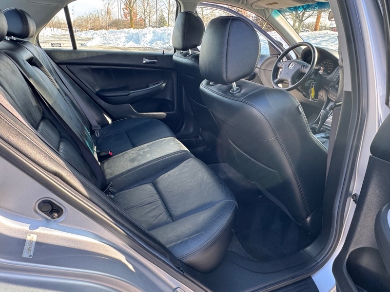 Honda Accord EX-L Sedan AT with Navigation System 2003