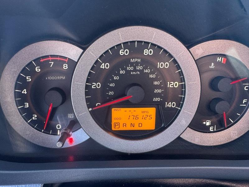 Toyota RAV4 Sport I4 4WD 2011