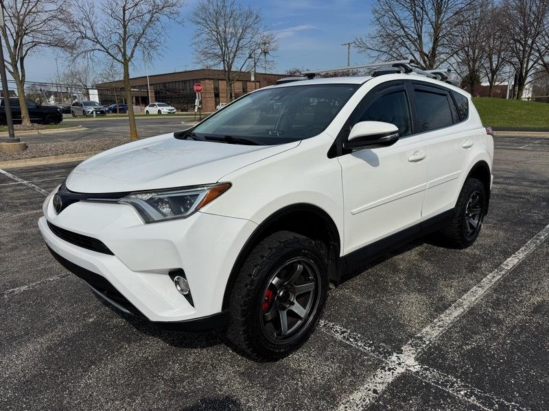 Toyota RAV4 XLE AWD 2018