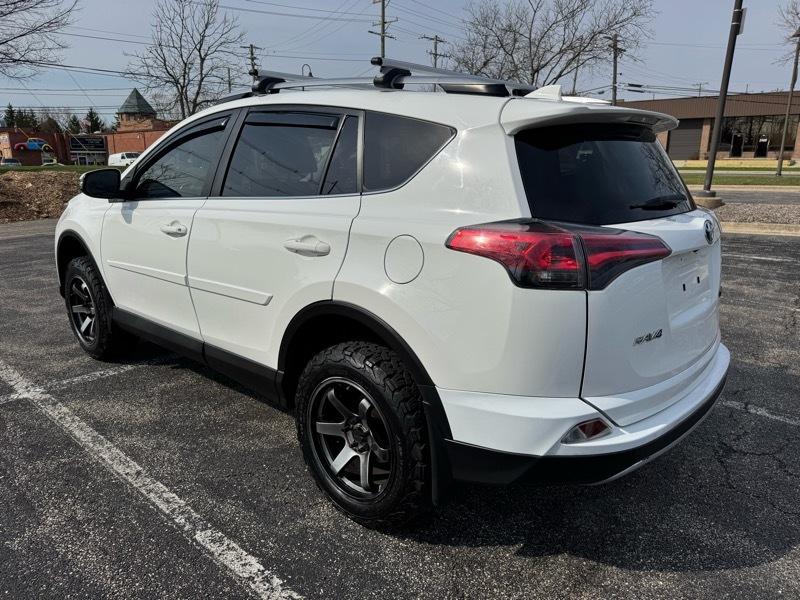 Toyota RAV4 XLE AWD 2018