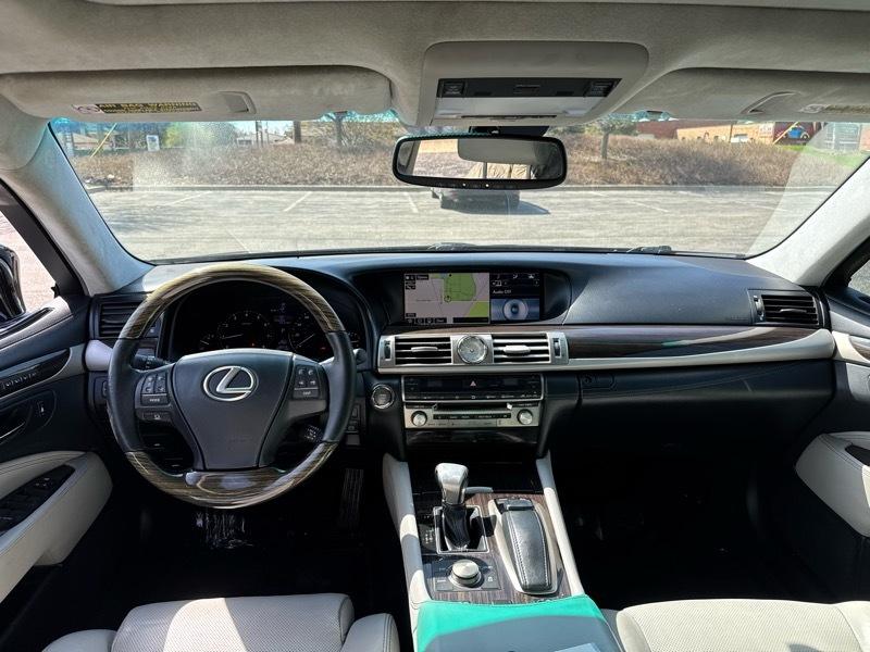 Lexus LS 460 Luxury Sedan 2015