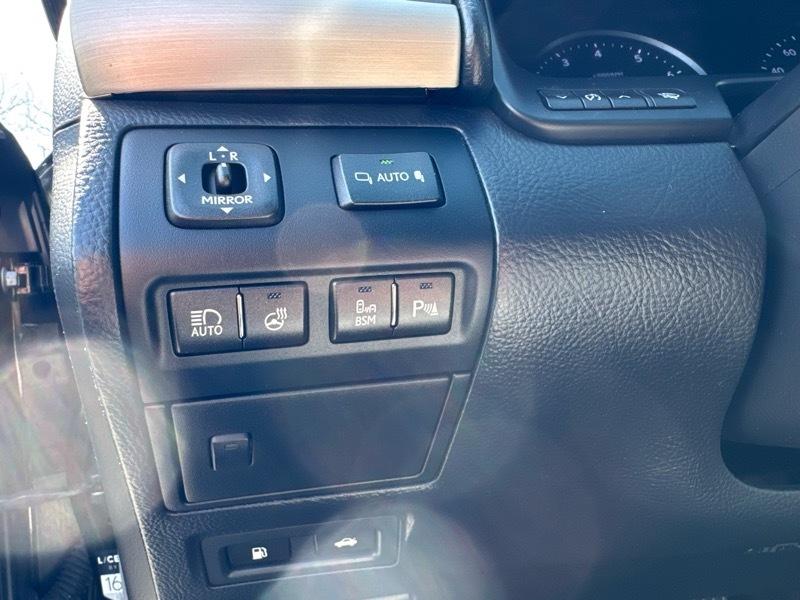 Lexus LS 460 Luxury Sedan 2015