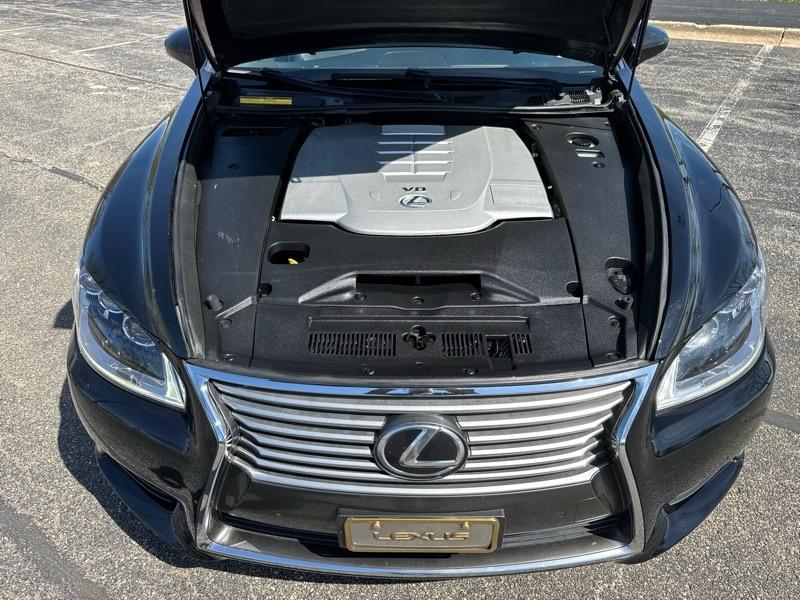 Lexus LS 460 Luxury Sedan 2015