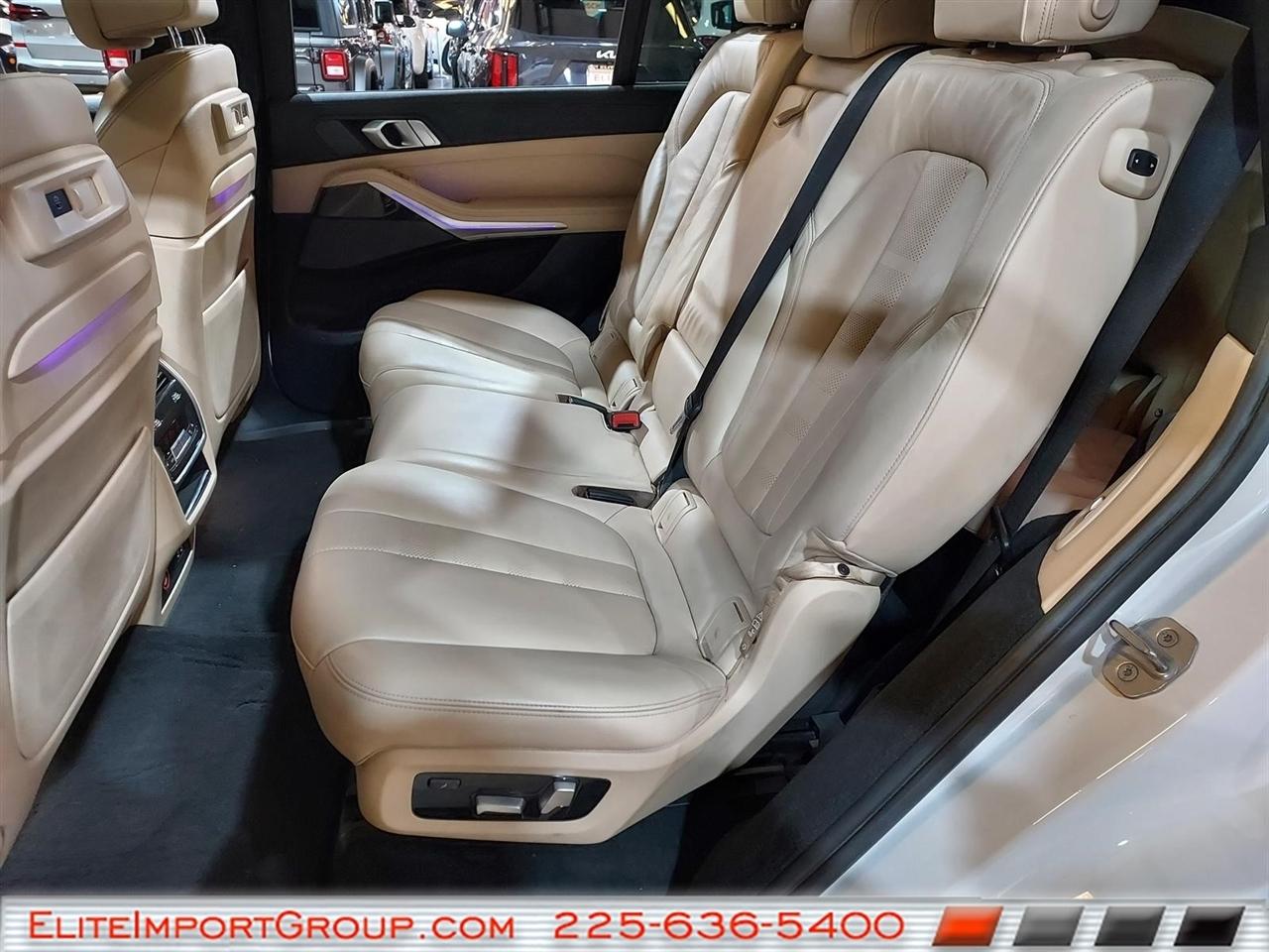 BMW X7 xDrive40i Sports Activity Vehicle 2021