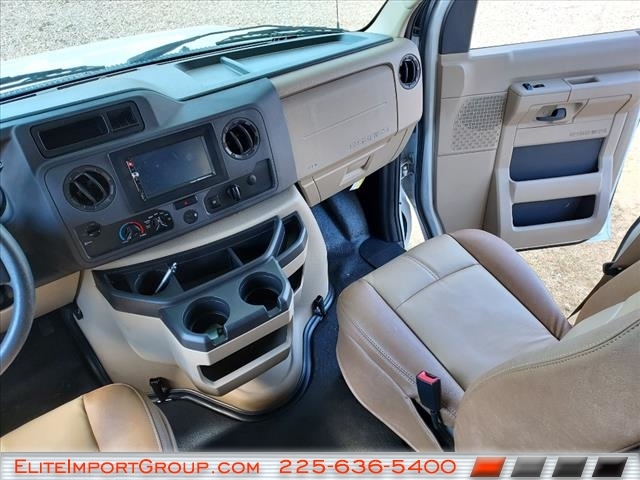 Ford E-Series Cutaway E-450 DRW 158" WB 2021 Ford E-Series Cutaway E-450 DRW 158" WB 2021