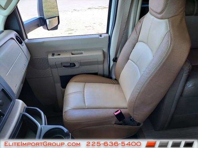 Ford E-Series Cutaway E-450 DRW 158" WB 2021 Ford E-Series Cutaway E-450 DRW 158" WB 2021