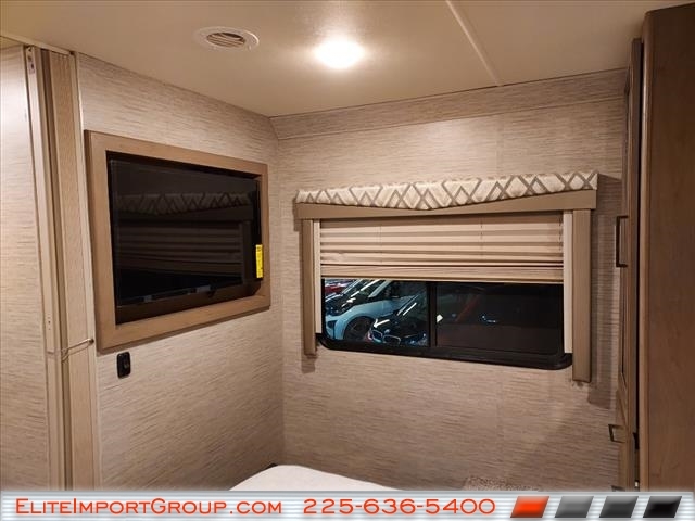 Ford E-Series Cutaway E-450 DRW 158" WB 2021