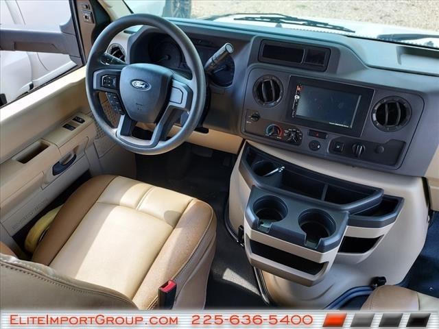 Ford E-Series Cutaway E-450 DRW 158" WB 2021