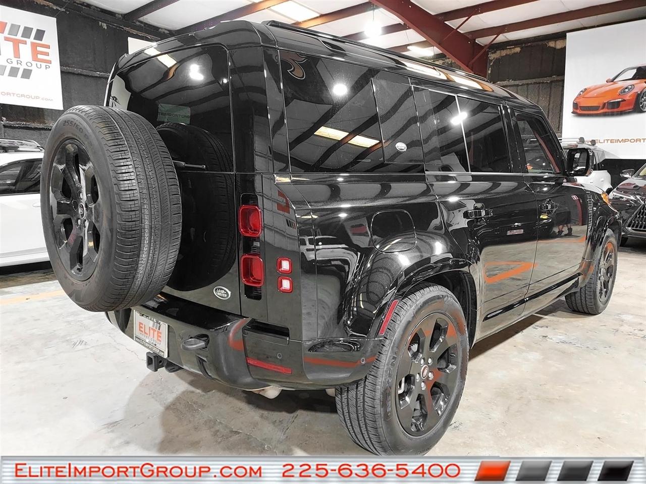 Land Rover Defender 110 X-Dynamic SE AWD 2022