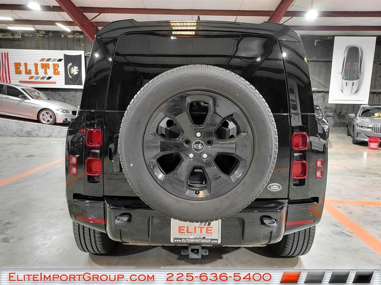Land Rover Defender 110 X-Dynamic SE AWD 2022