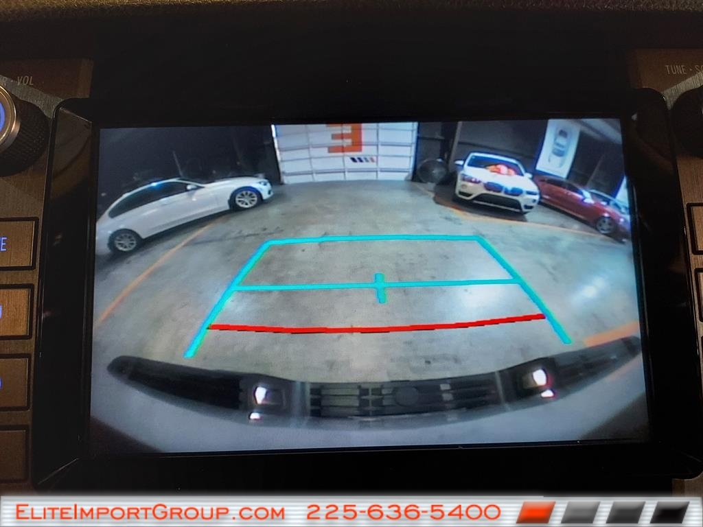 Toyota Tundra 2WD SR5 CrewMax 5.5' Bed 5.7L (Natl) 2021