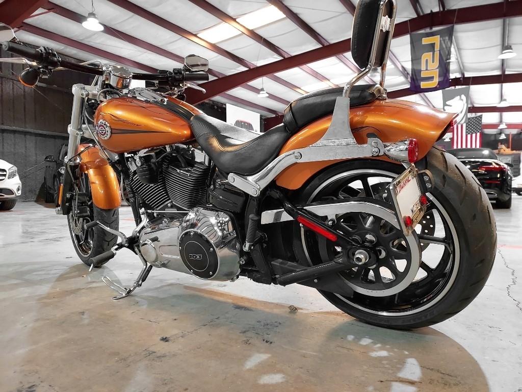Harley-Davidson FLSTC  2015
