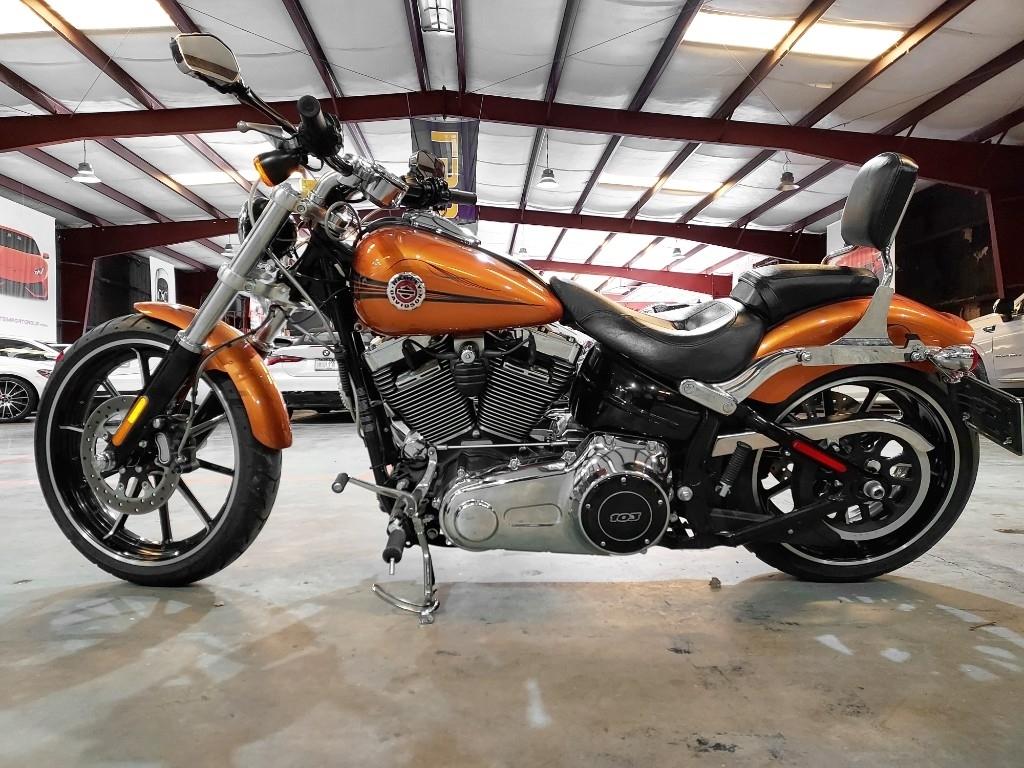 Harley-Davidson FLSTC  2015