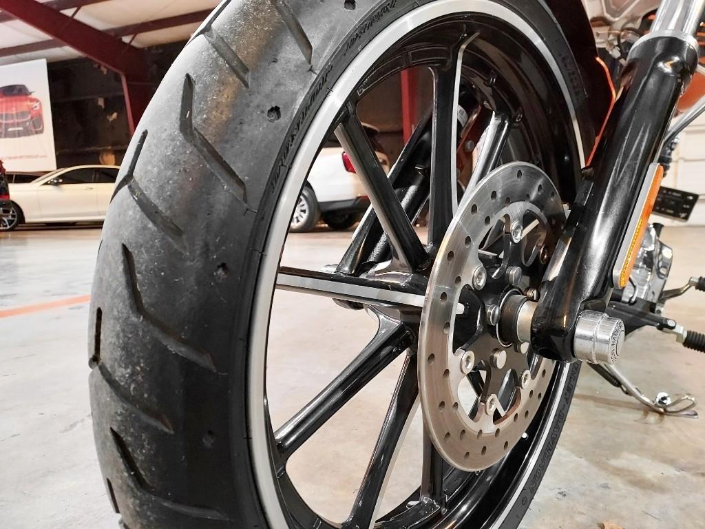 Harley-Davidson FLSTC  2015