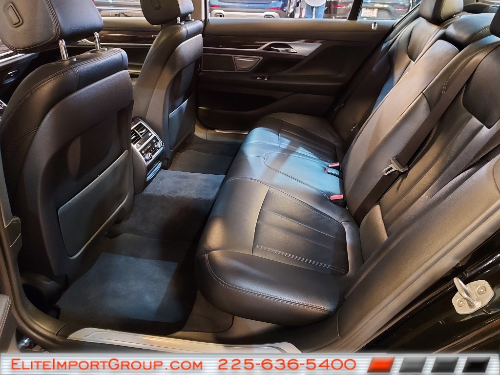 BMW 7 Series 740i Sedan 2018 BMW 7 Series 740i Sedan 2018