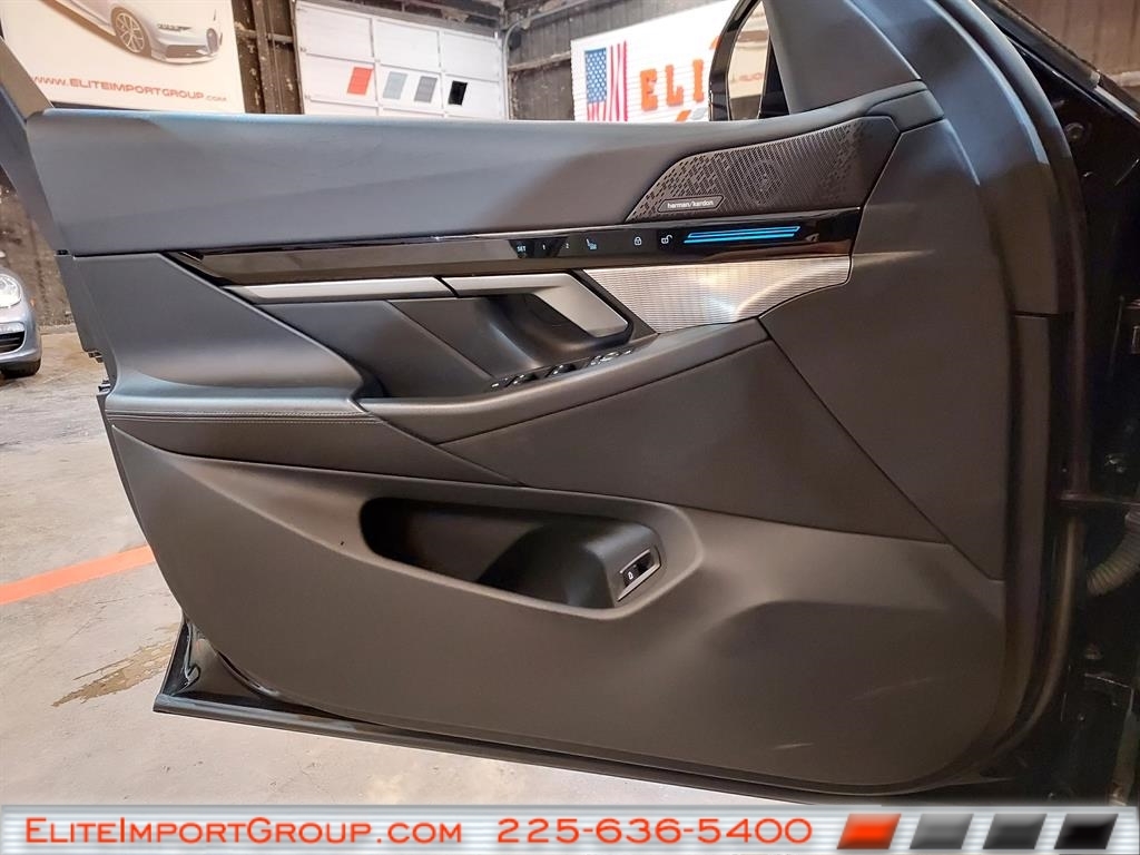 BMW 5 Series 530i xDrive Sedan 2024