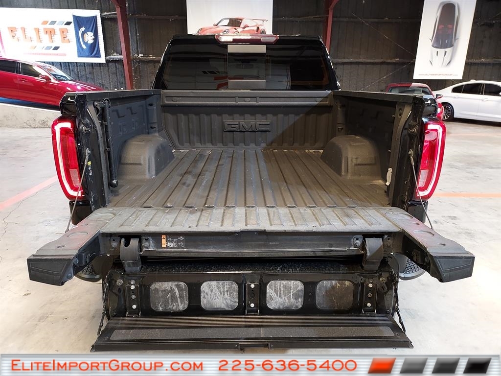 GMC Sierra 1500 4WD Crew Cab 147" SLT 2020 GMC Sierra 1500 4WD Crew Cab 147" SLT 2020