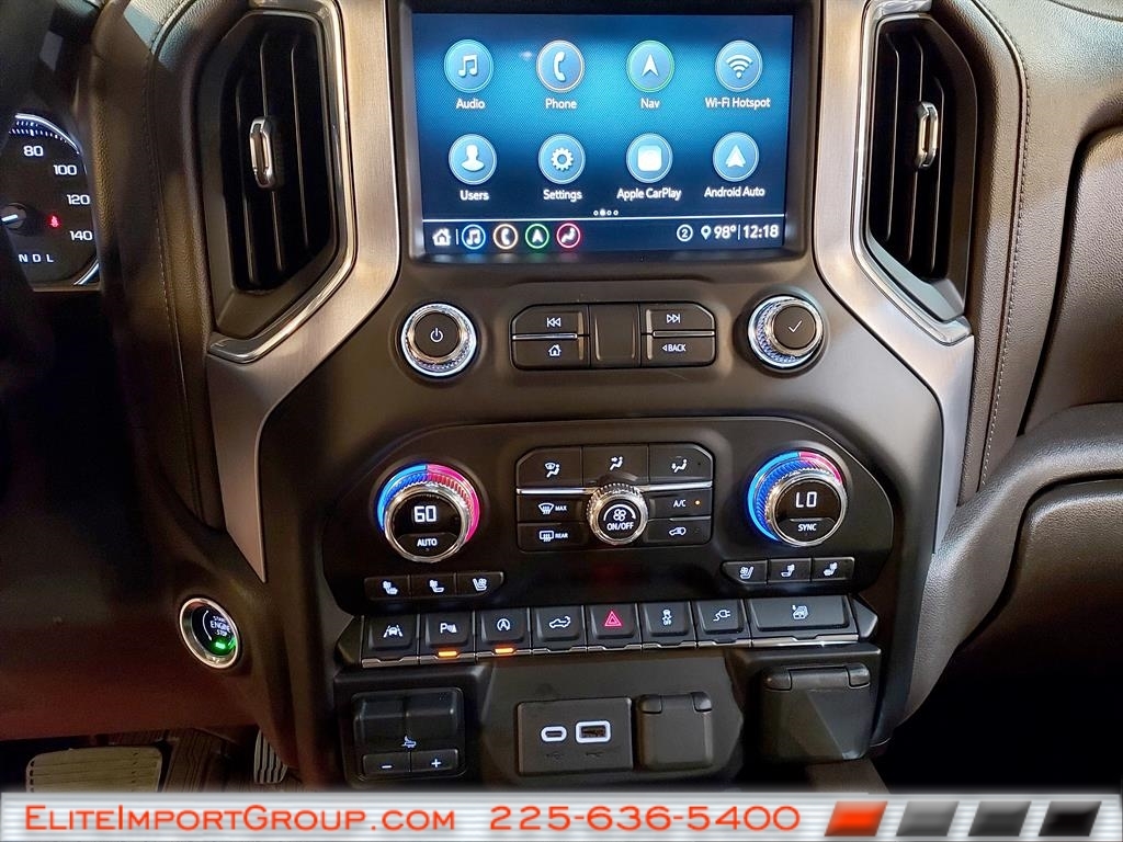 GMC Sierra 1500 4WD Crew Cab 147" SLT 2020 GMC Sierra 1500 4WD Crew Cab 147" SLT 2020