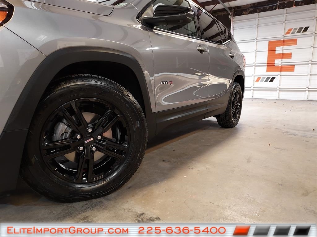 GMC Terrain AWD 4dr AT4 2024