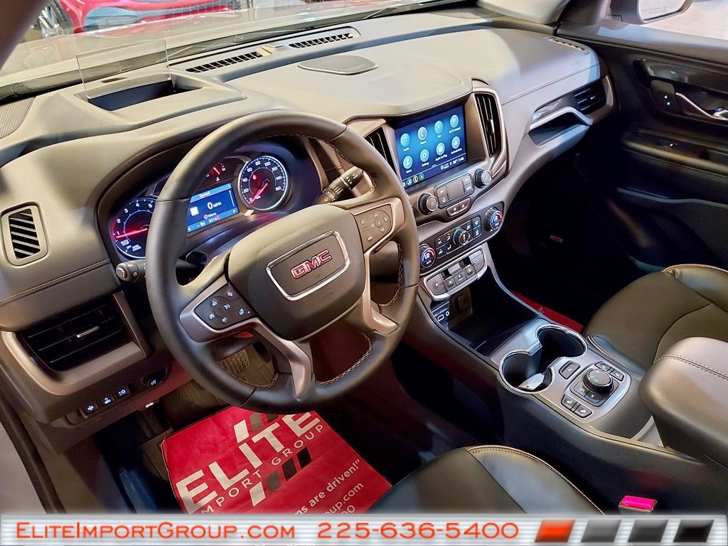GMC Terrain AWD 4dr AT4 2024
