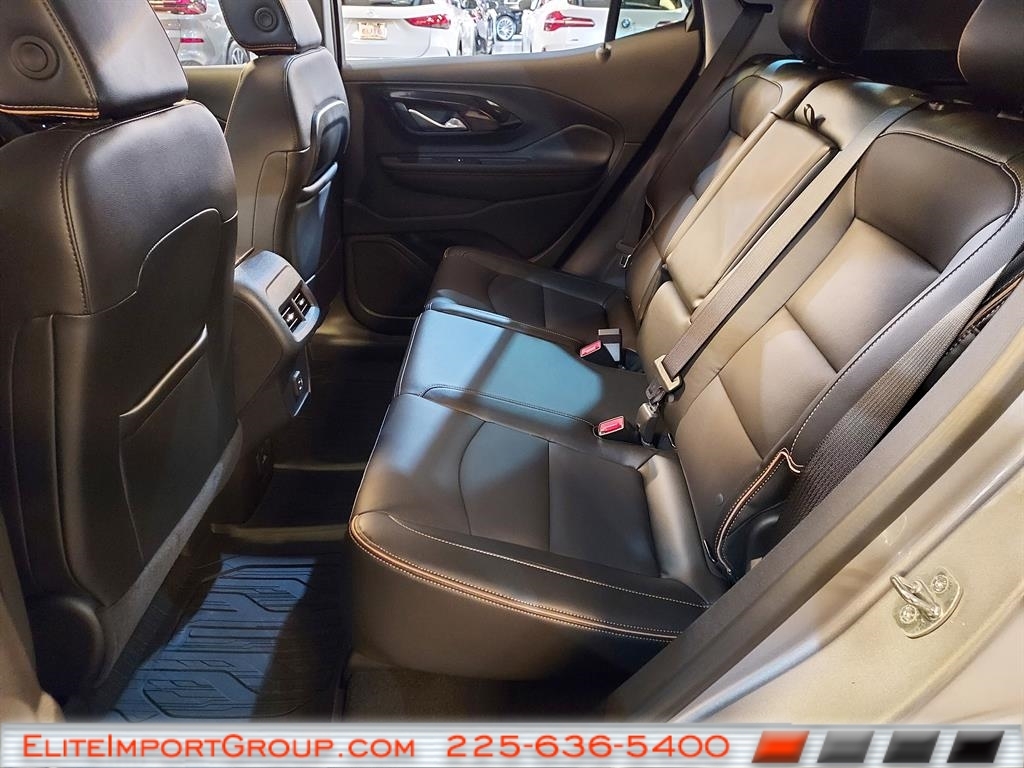 GMC Terrain AWD 4dr AT4 2024