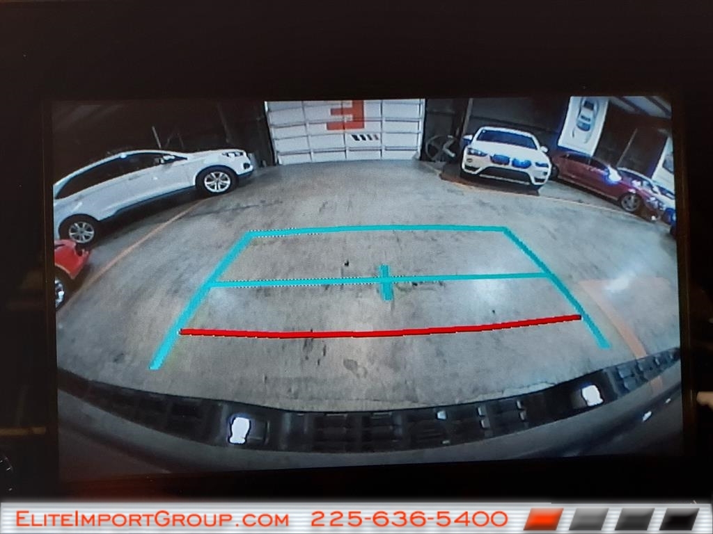 Toyota Tacoma 2WD SR5 Double Cab 5' Bed I4 AT (Natl) 2021