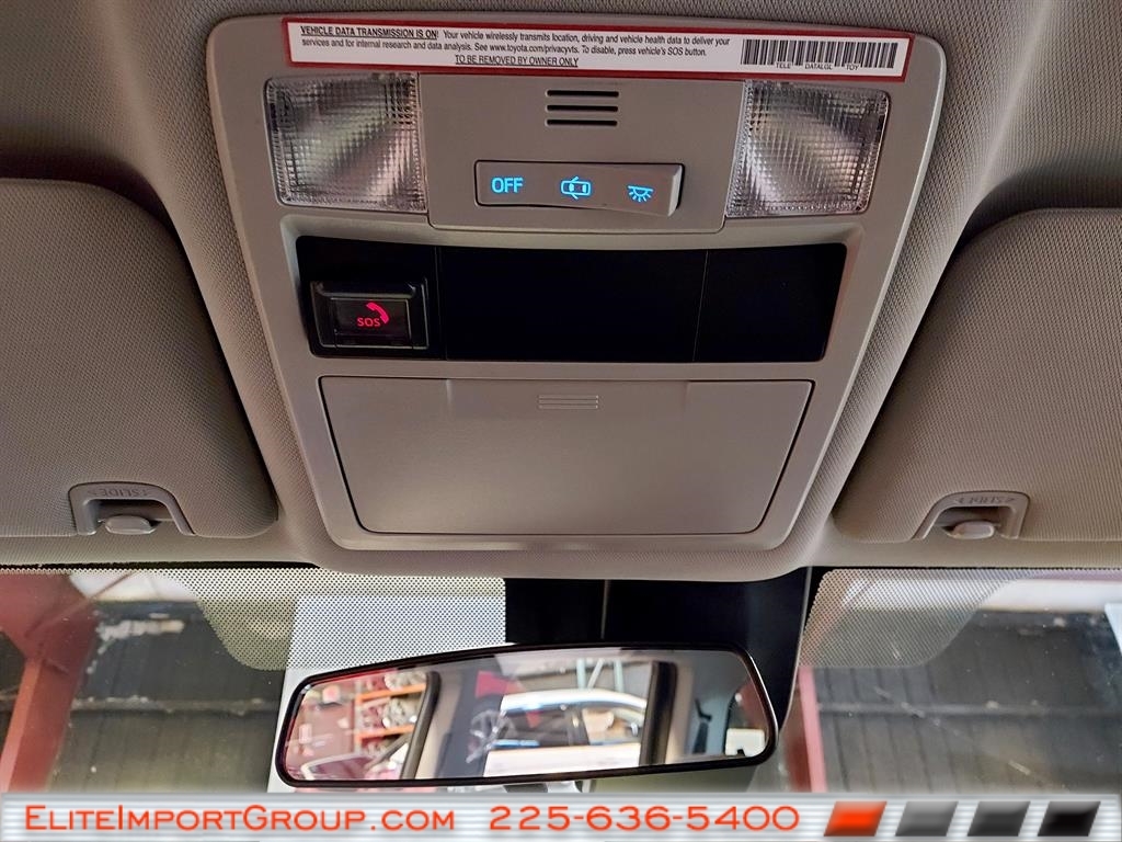 Toyota Tacoma 2WD SR5 Double Cab 5' Bed I4 AT (Natl) 2021