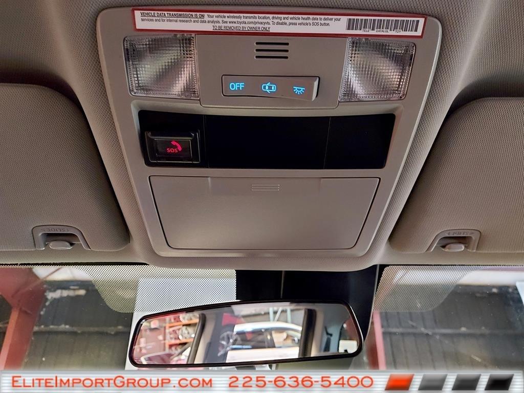 Toyota Tacoma 2WD SR5 Double Cab 5' Bed I4 AT (Natl) 2021