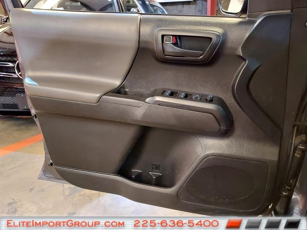 Toyota Tacoma 2WD SR5 Double Cab 5' Bed I4 AT (Natl) 2021