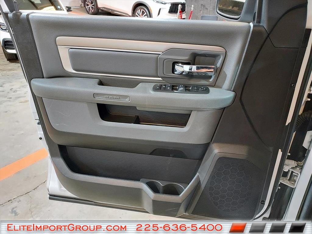 RAM 1500 Classic Big Horn 4x2 Crew Cab 5'7" Box 2019