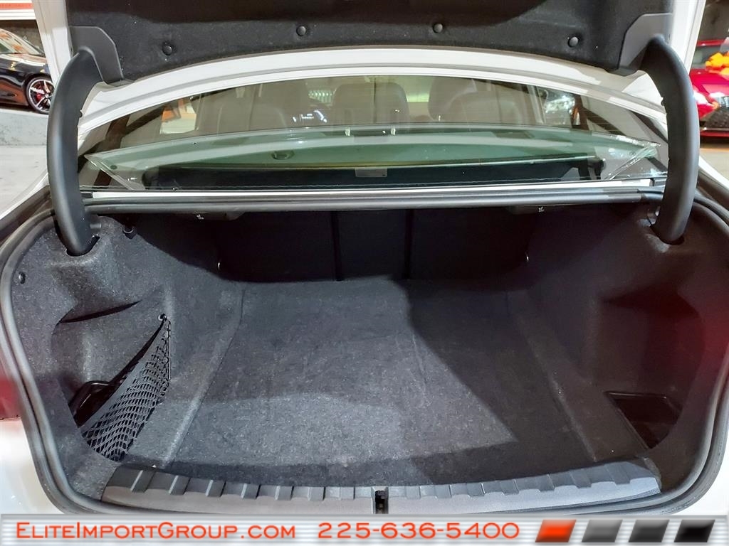 BMW 3 Series 330i Sedan 2023