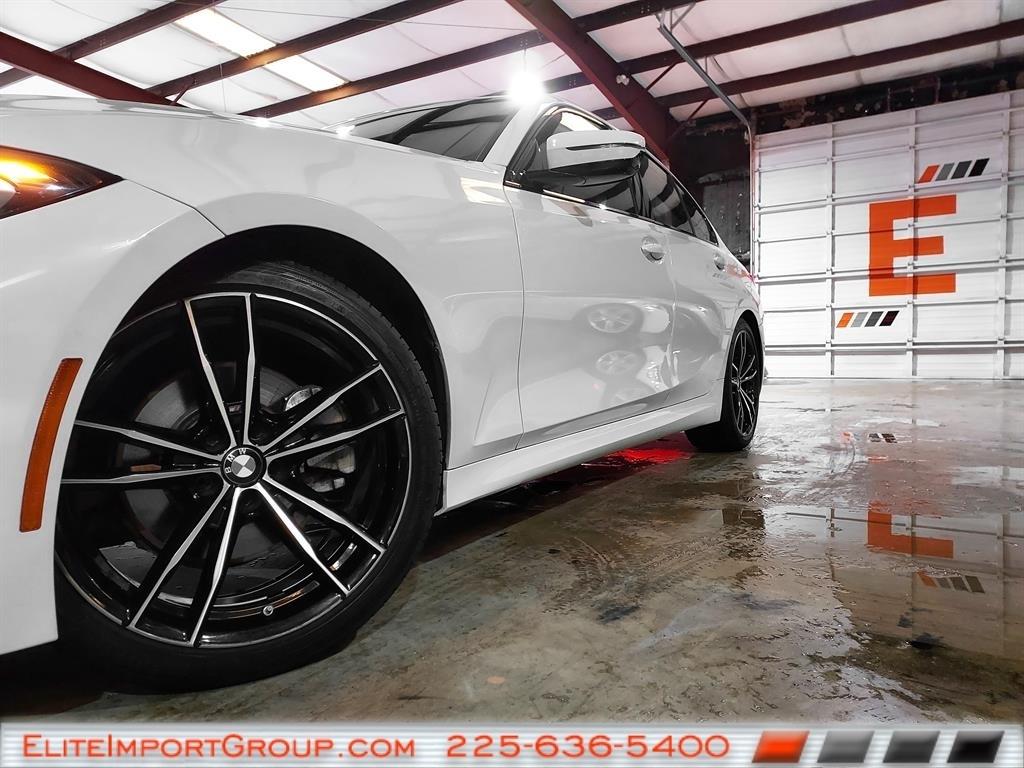 BMW 3 Series 330i Sedan 2023