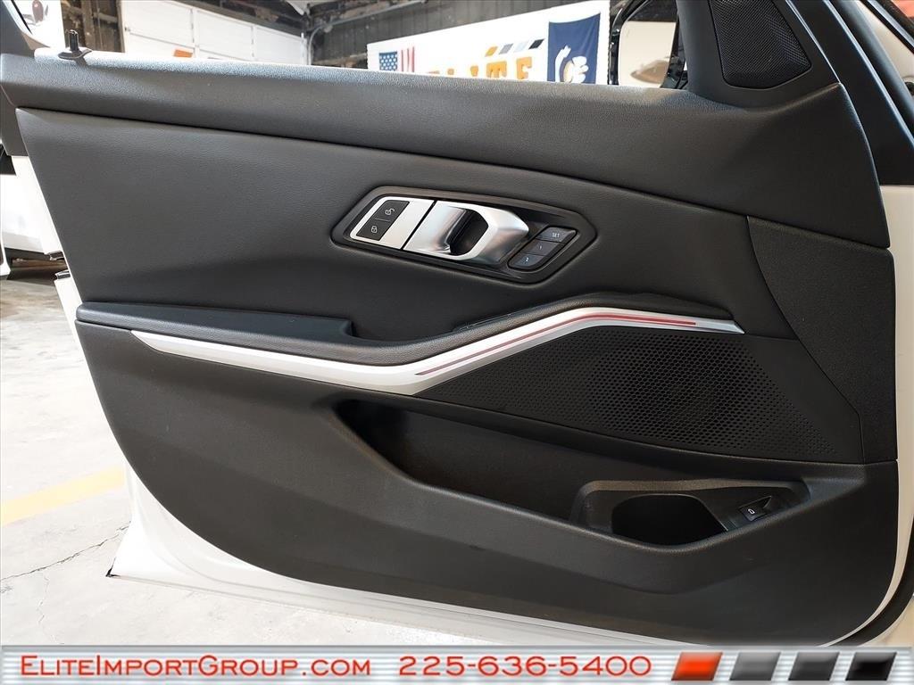 BMW 3 Series 330i Sedan 2023