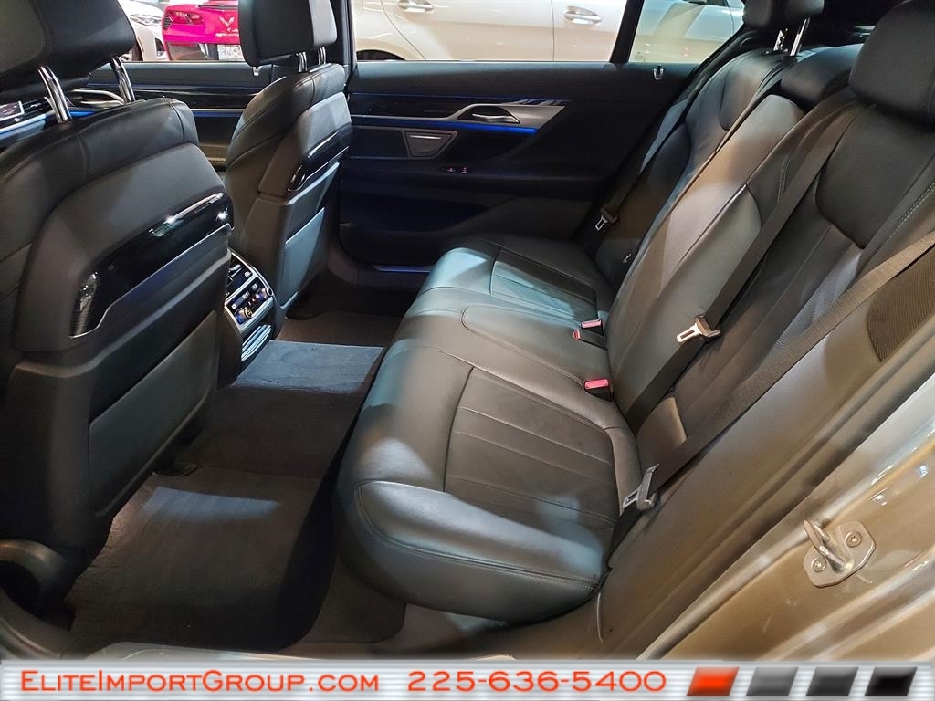 BMW 7 Series 740i Sedan 2020
