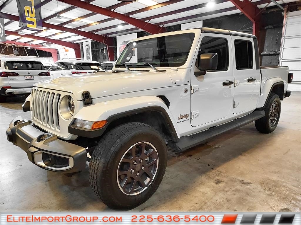 2023 Jeep Gladiator Overland's photo