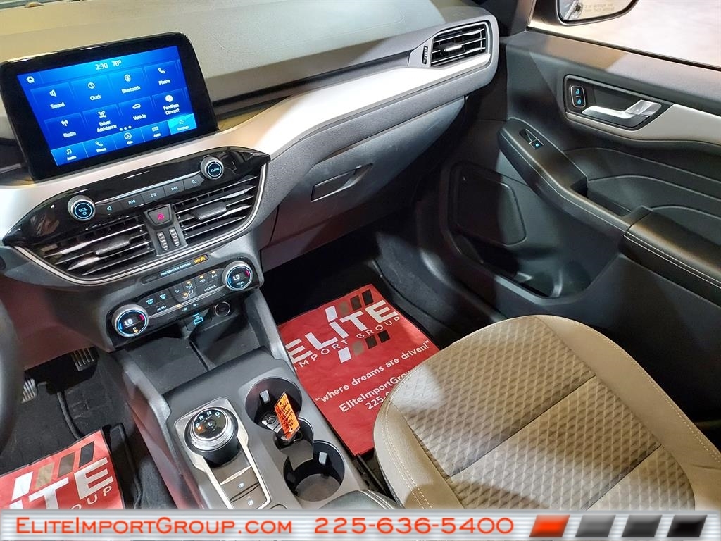 Ford Escape SE Hybrid FWD 2021