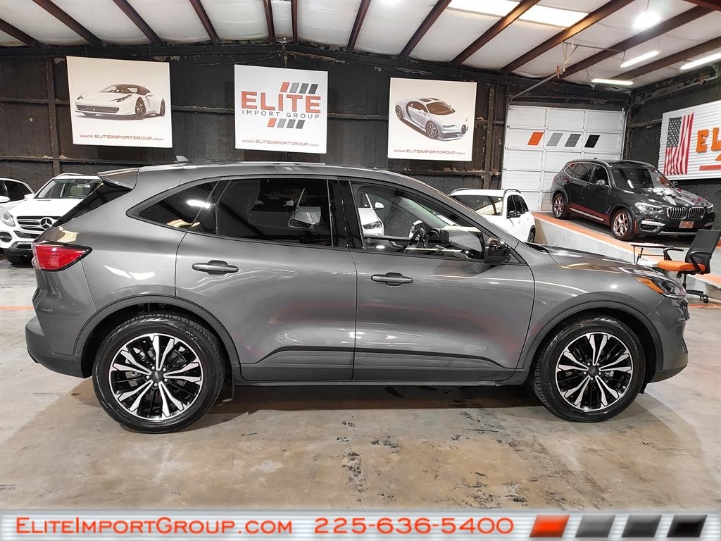 Ford Escape SE Hybrid FWD 2021