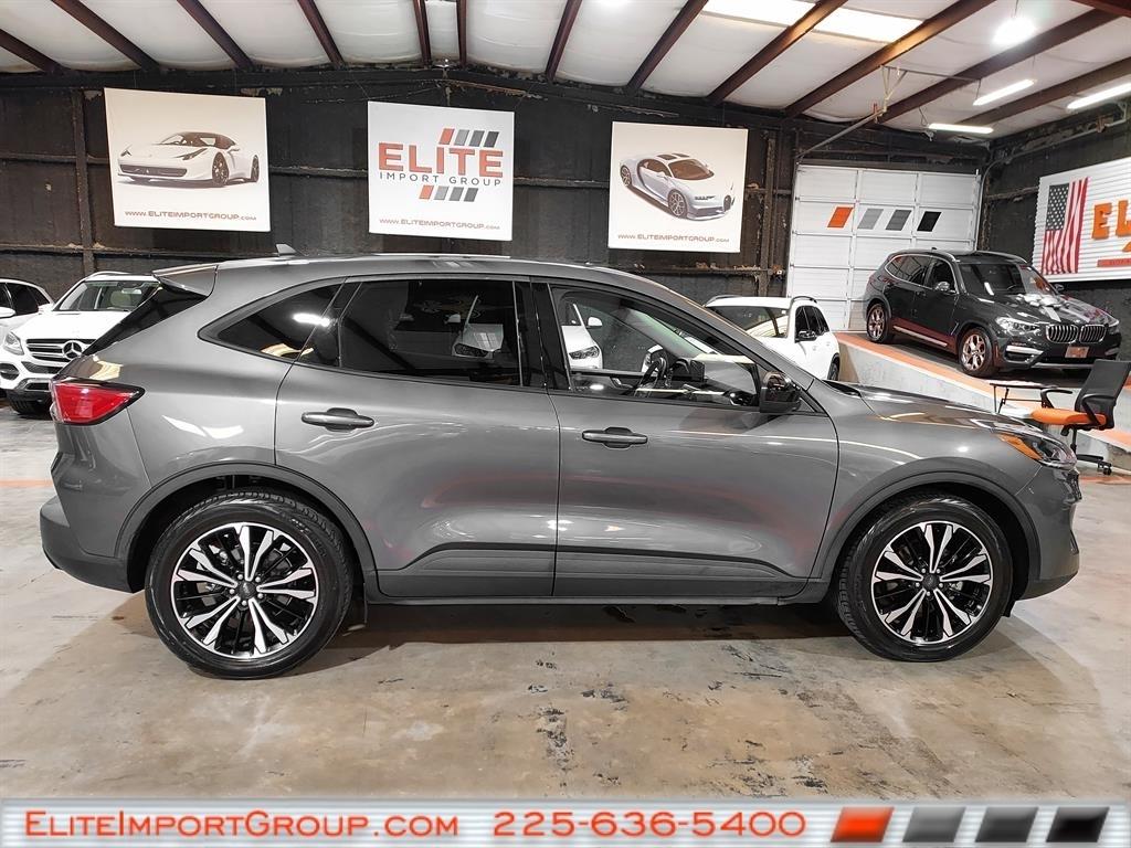 Ford Escape SE Hybrid FWD 2021